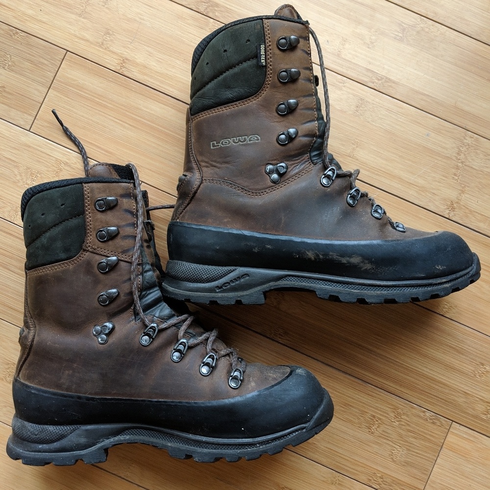MENS Lowa Hunting Boots